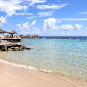 Au Bord De Mer. Appartement